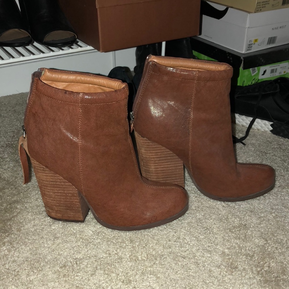 Wood healed booties